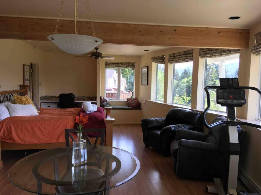 ג'ונו Kelli Creek Cottage - Reduced Price On Tours חדר תמונה